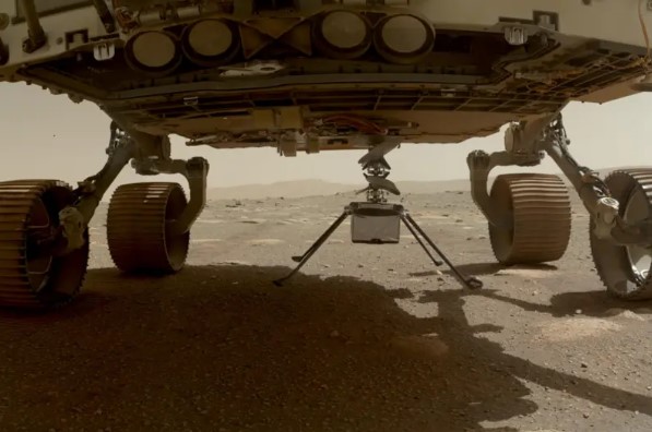Rover faz exploração do solo marciano em busca de evidências 