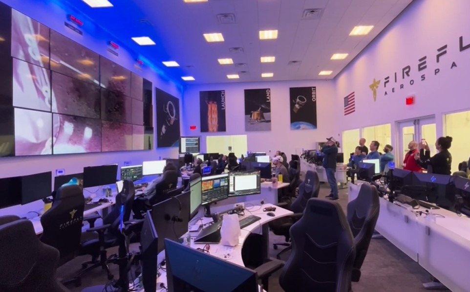 Sonda Blue Ghost perfura solo da Lua e avança na exploração espacial