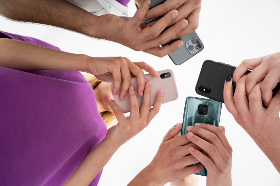 Seu celular pode estar ouvindo você: estudo revela como apps usam microfone em segundo plano
