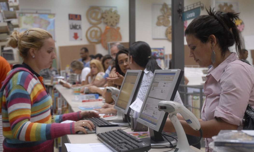 Dívidas na Serasa poderão ser negociadas com até 99% de desconto nesta terça; veja como