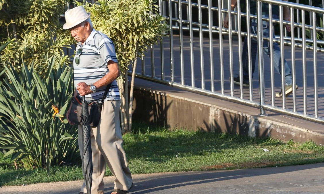 Governo faz alerta: BPC tem nova regra e pode mudar quem recebe o benefício