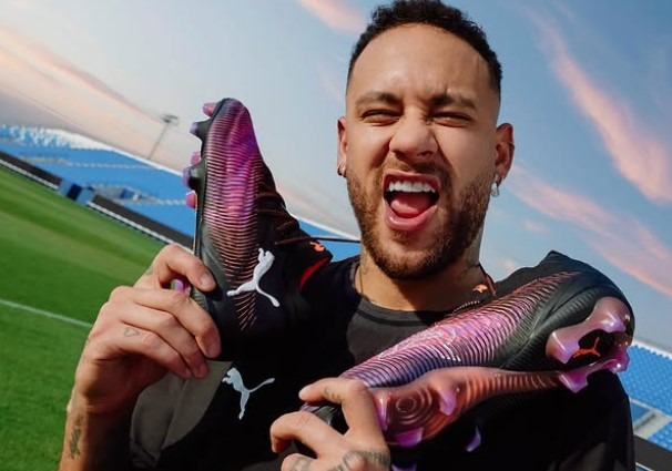 Neymar revela conflitos com Mbappé após chegada de Messi ao PSG